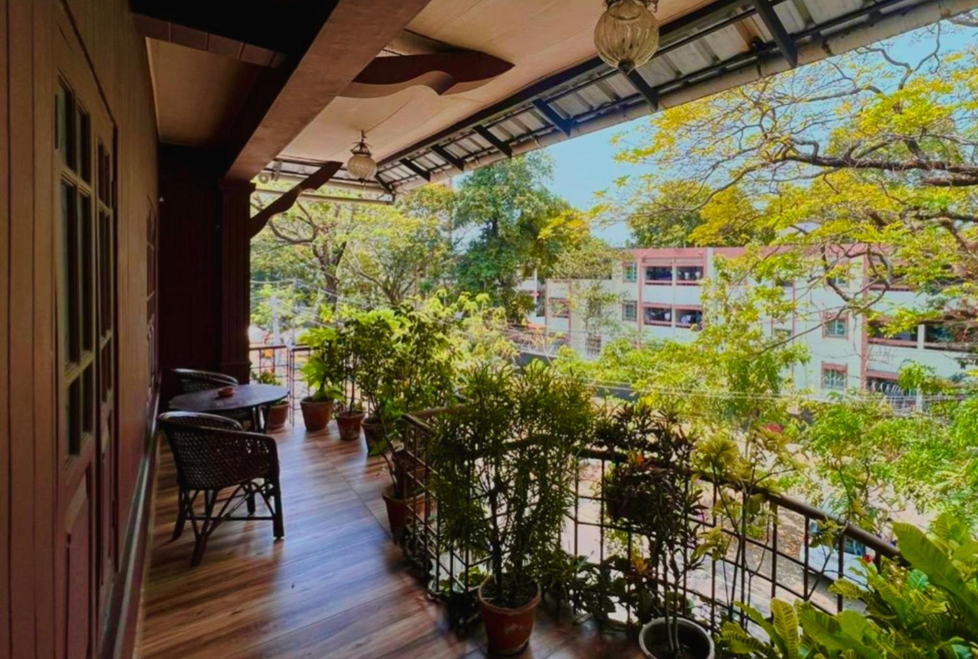 Reds Residency - Homestay