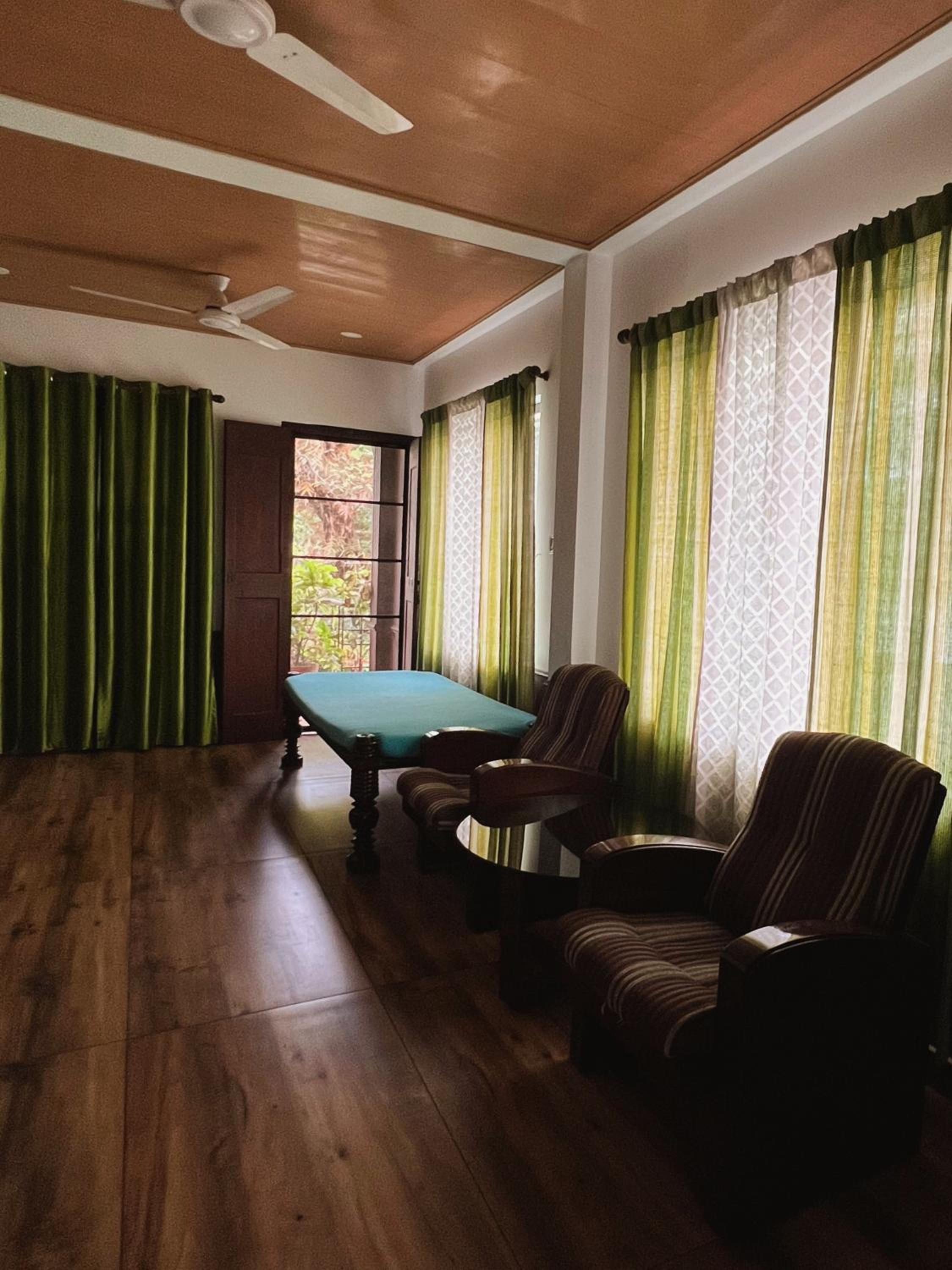 Reds Residency - Homestay
