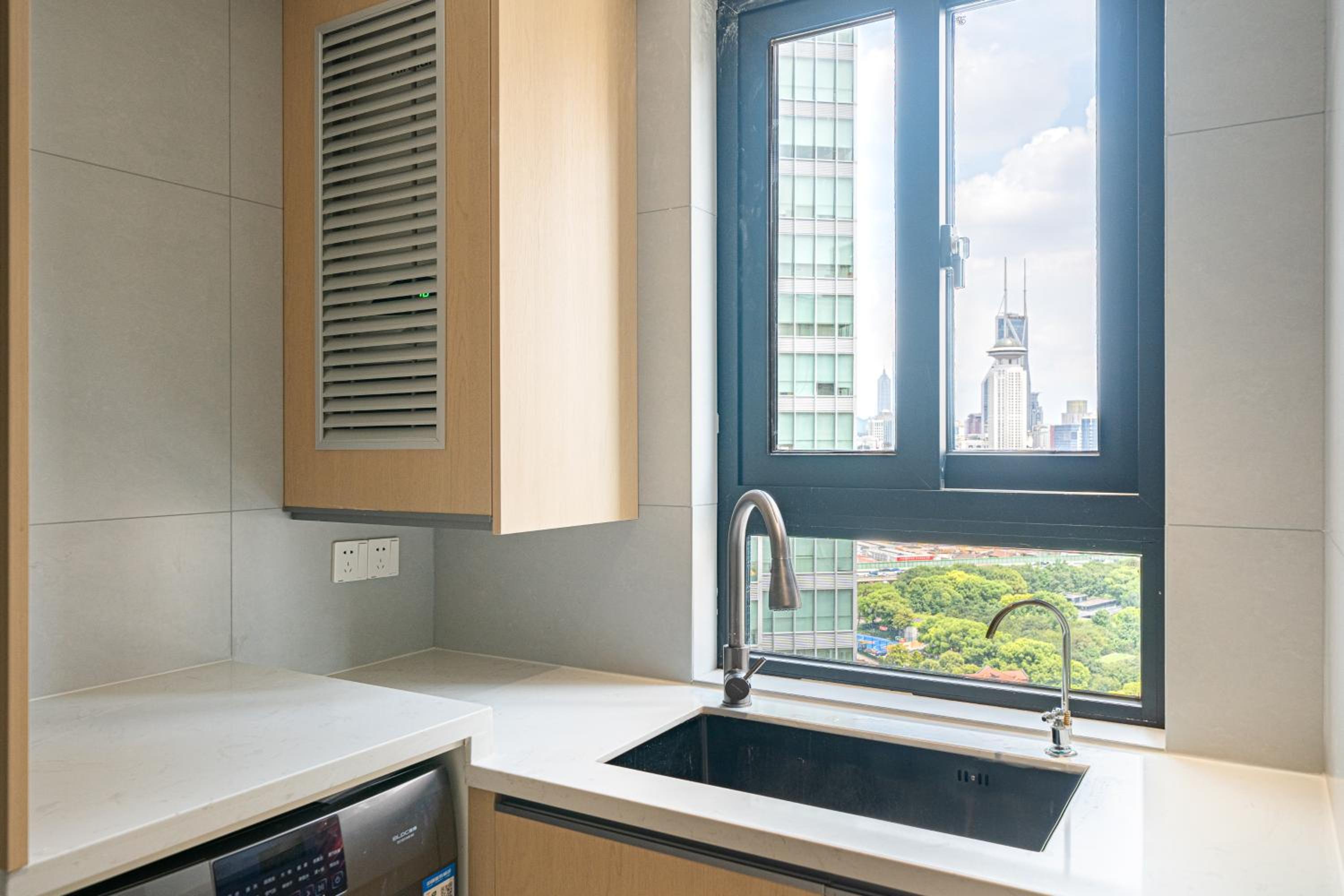 Modern 3brs wis CAC&Fheating,near Jing'an Temple