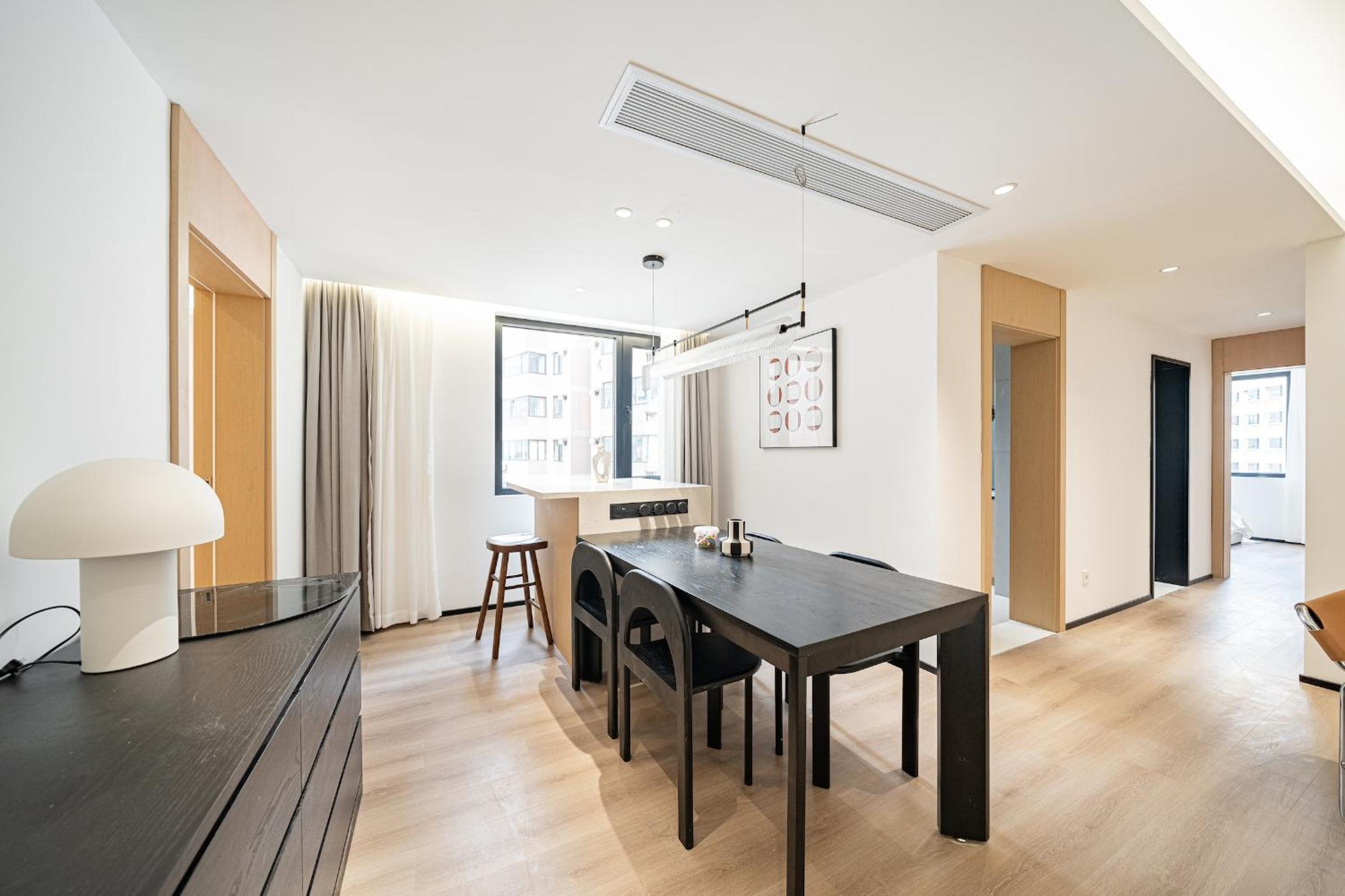 Modern 3brs wis CAC&Fheating,near Jing'an Temple