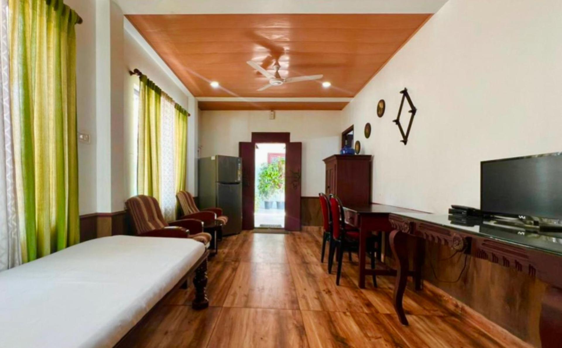 Reds Residency - Homestay