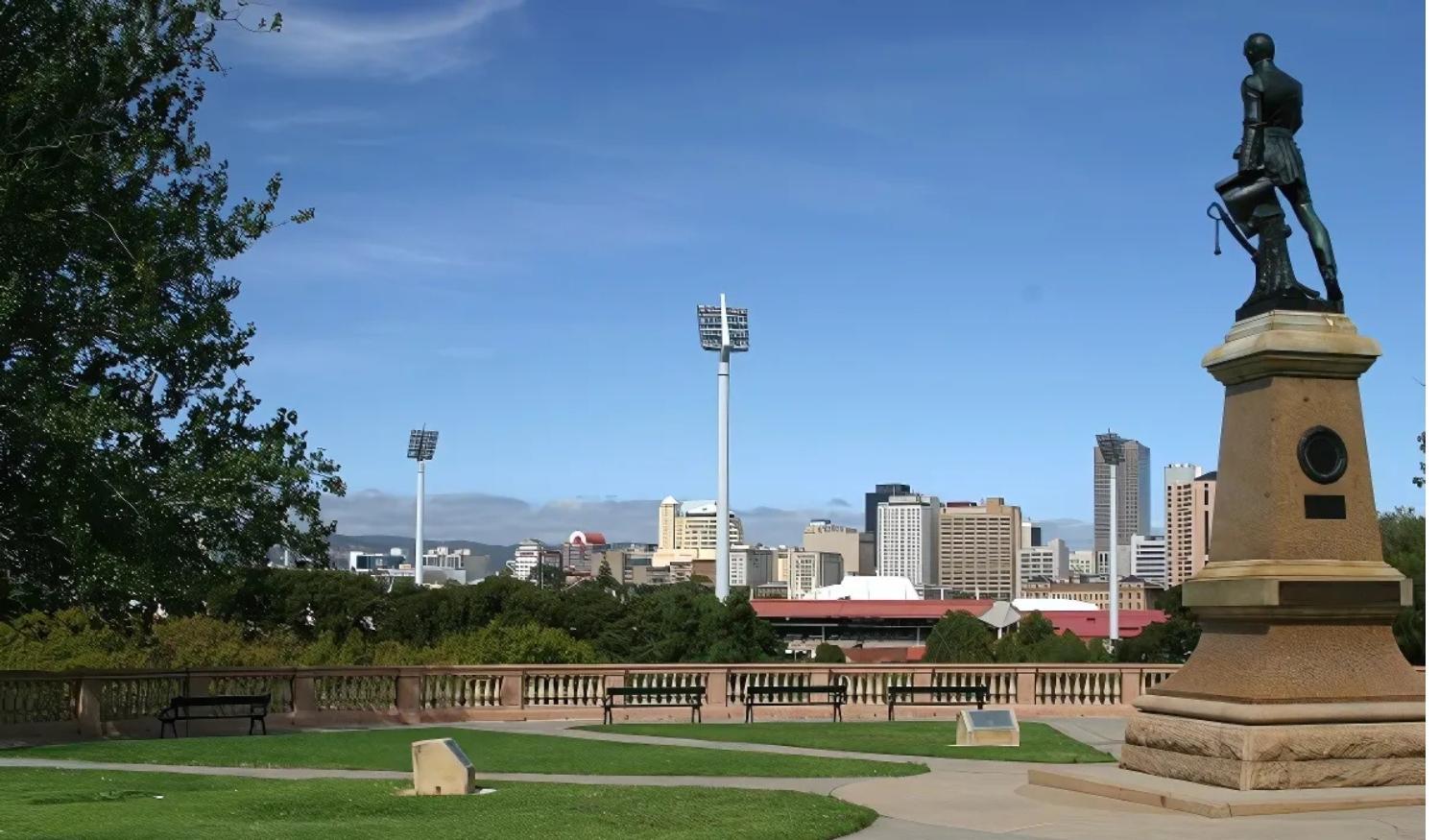 Walk to Adelaide Oval, 4-Bedroom Home with Parking