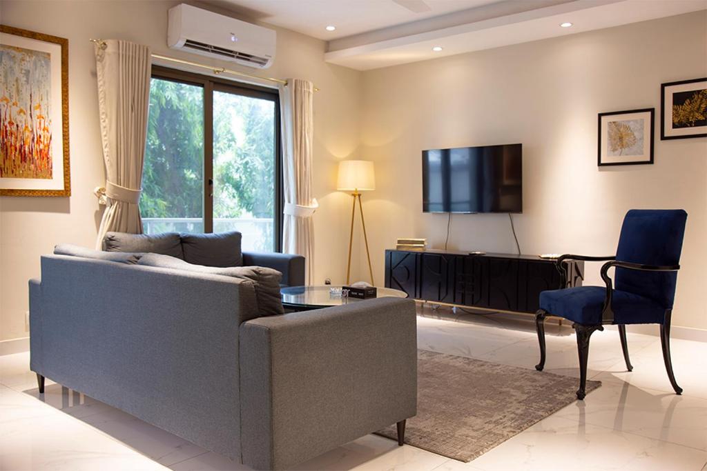 BNR - The Opus Residences 2-Bed Apartment Gulberg Lahore view 3