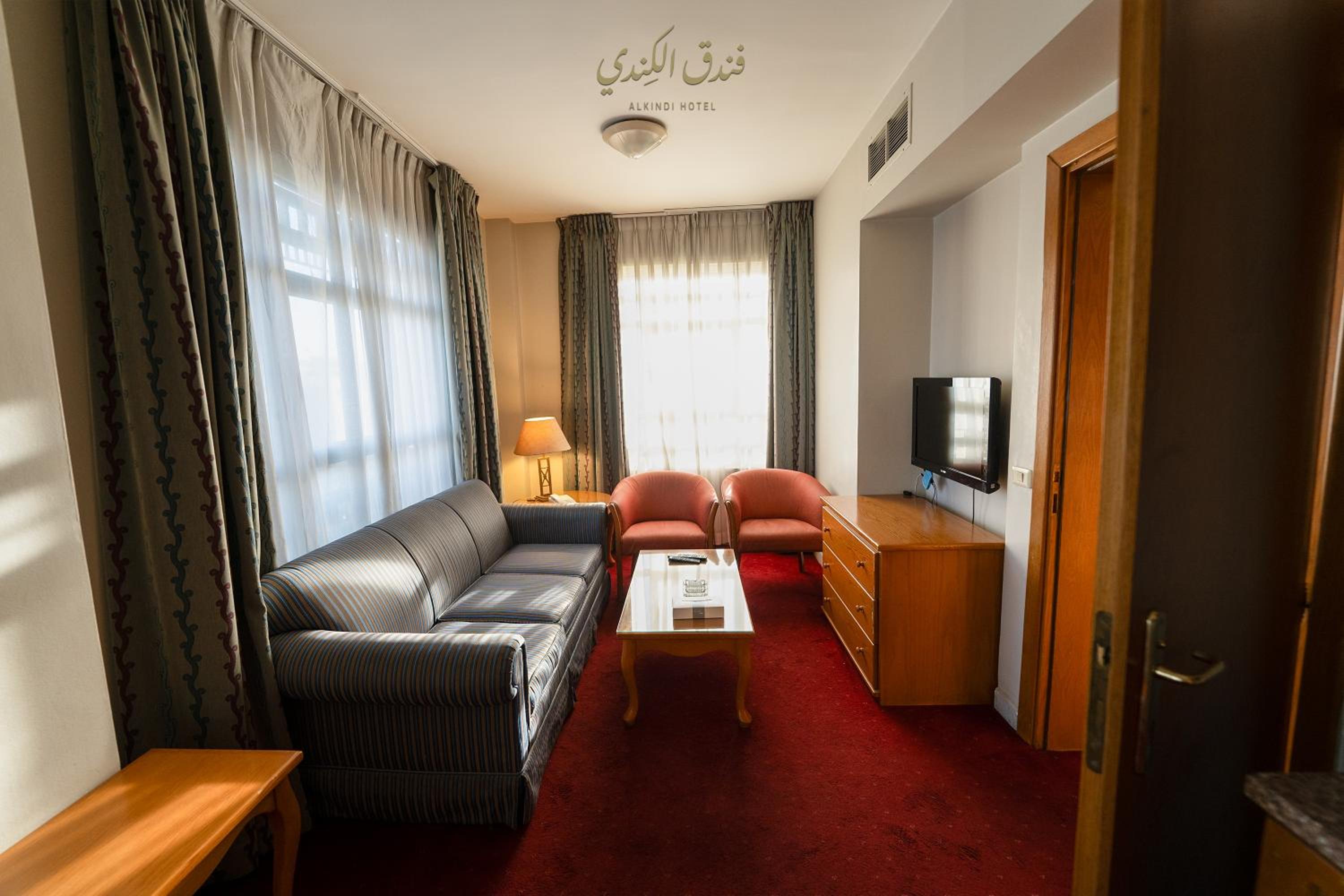 Kindi Suite Hotel