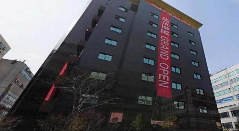 Ever Tourist Hotel view 2