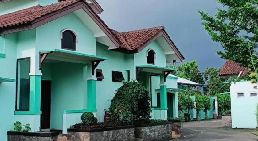 Atrium Resort Hotel