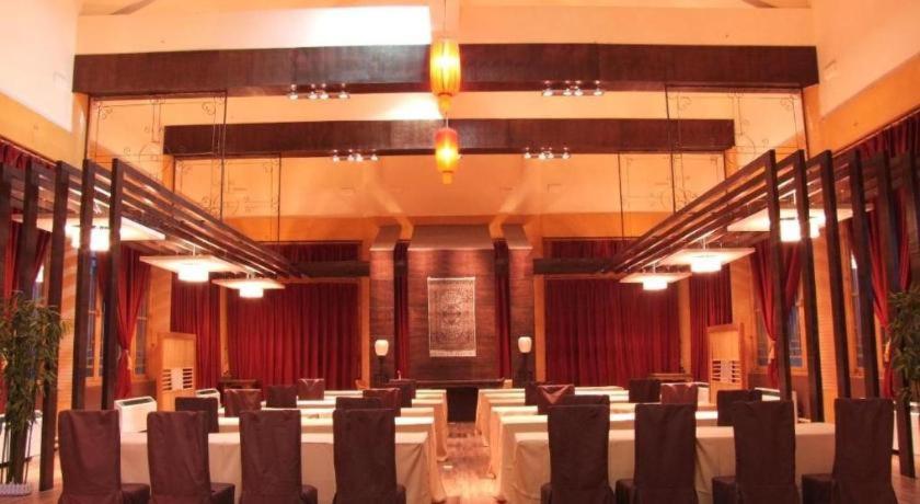 The Silk Road Dunhuang Hotel