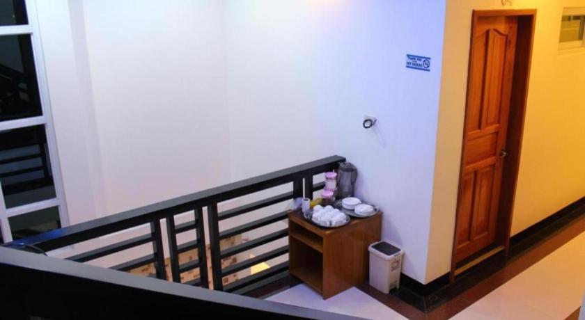 Citrine Travel Lodge