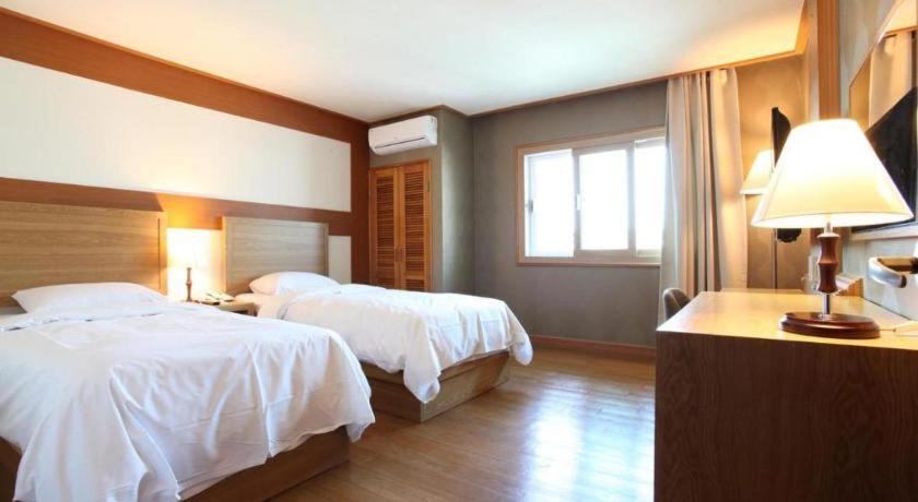 Diamond Hotel Jeju