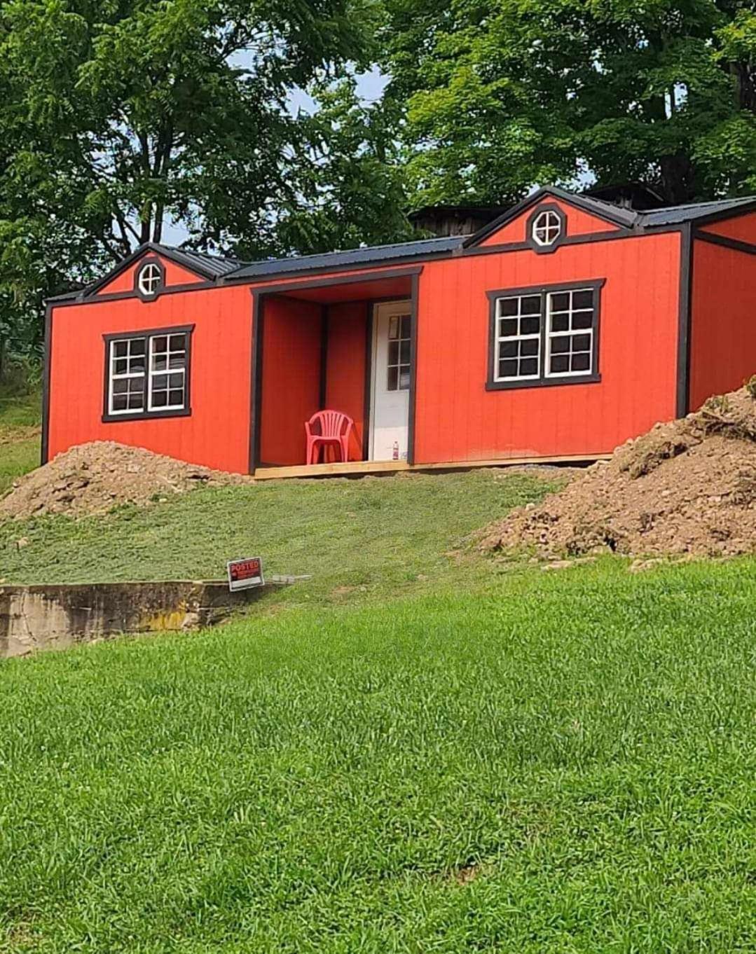 Delightful 1 Bedroom Company Bunk House