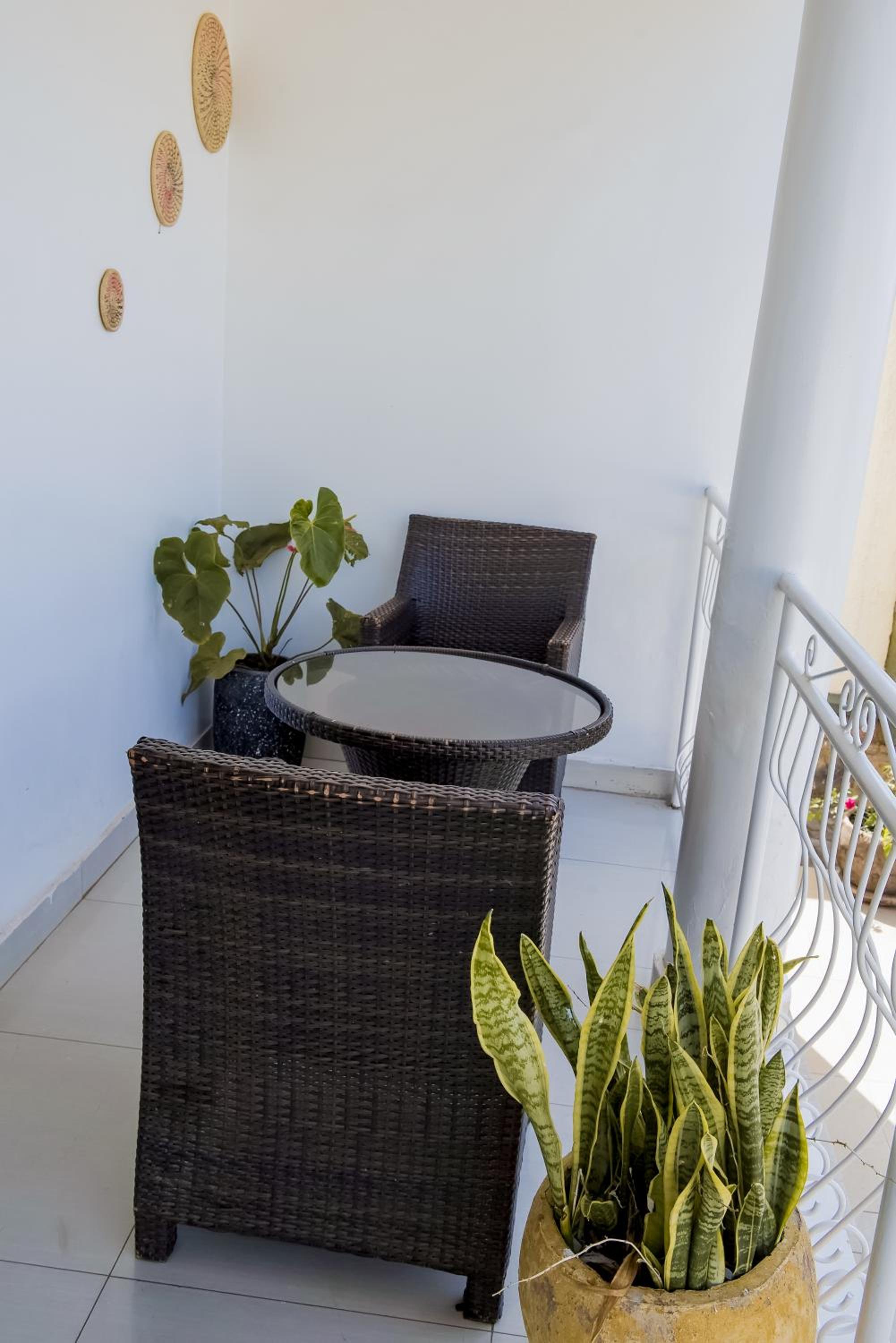 Cheap rooms in prime neighborhood