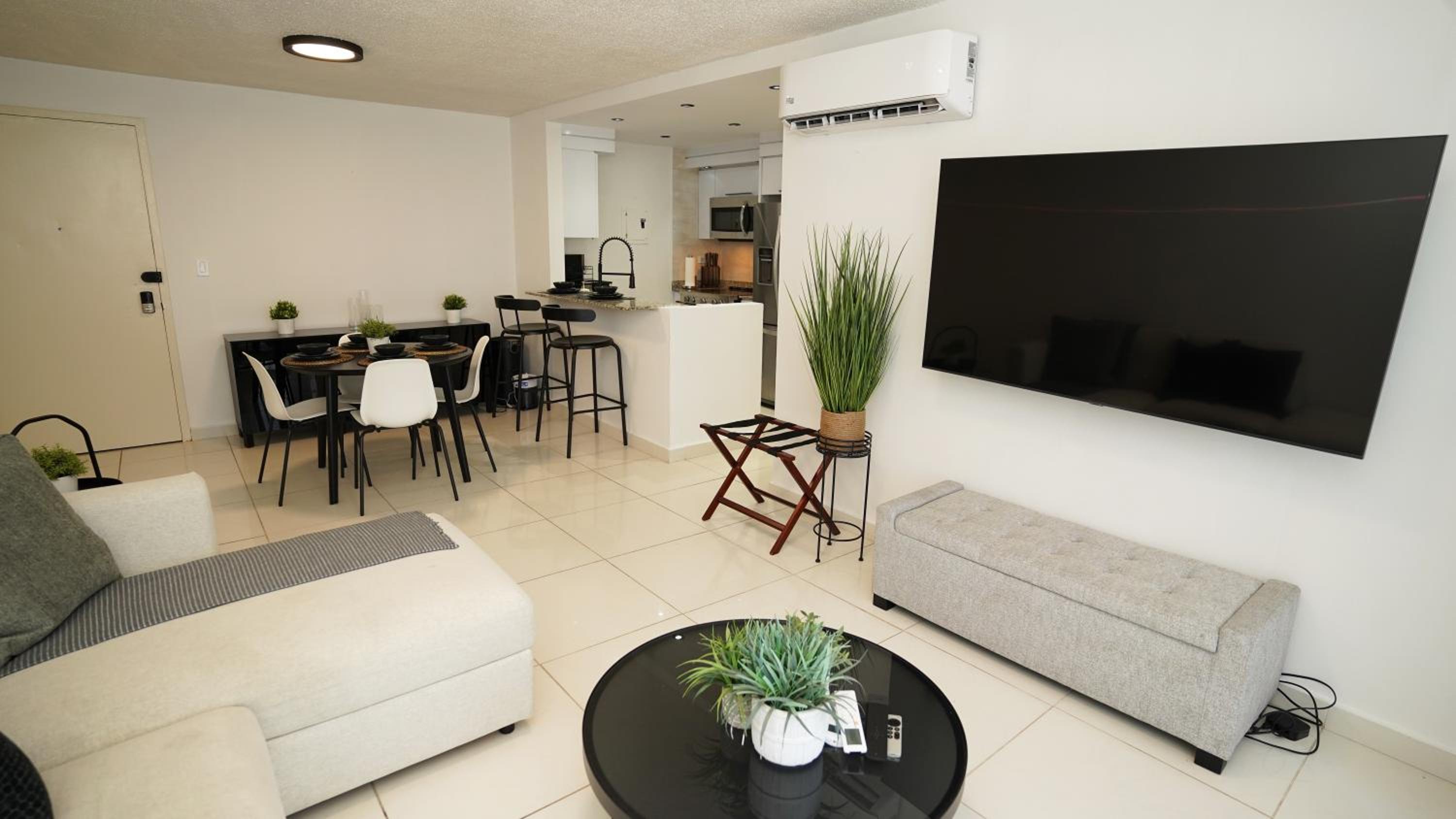 Sea Breeze Apartment