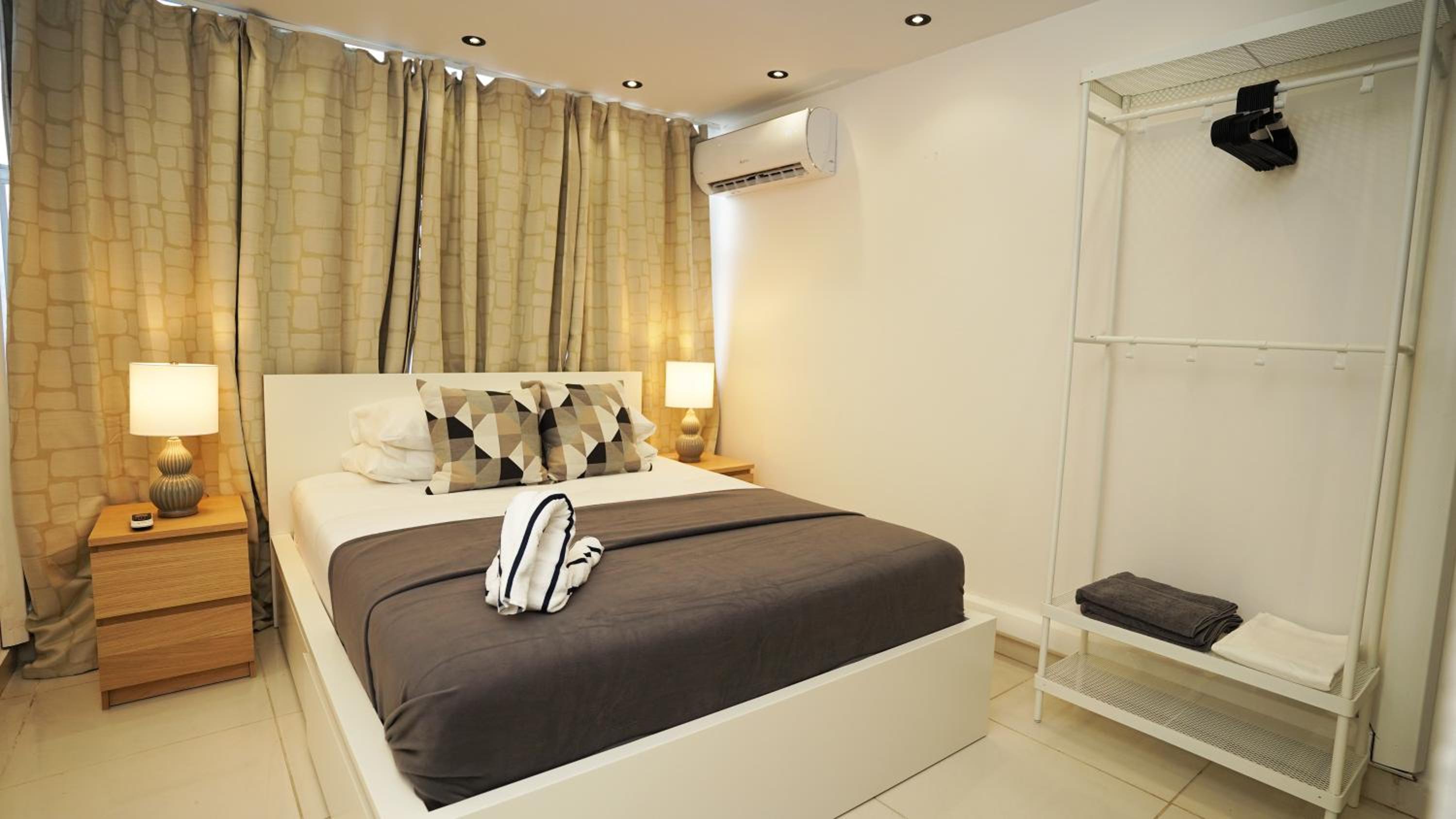 Sea Breeze Apartment