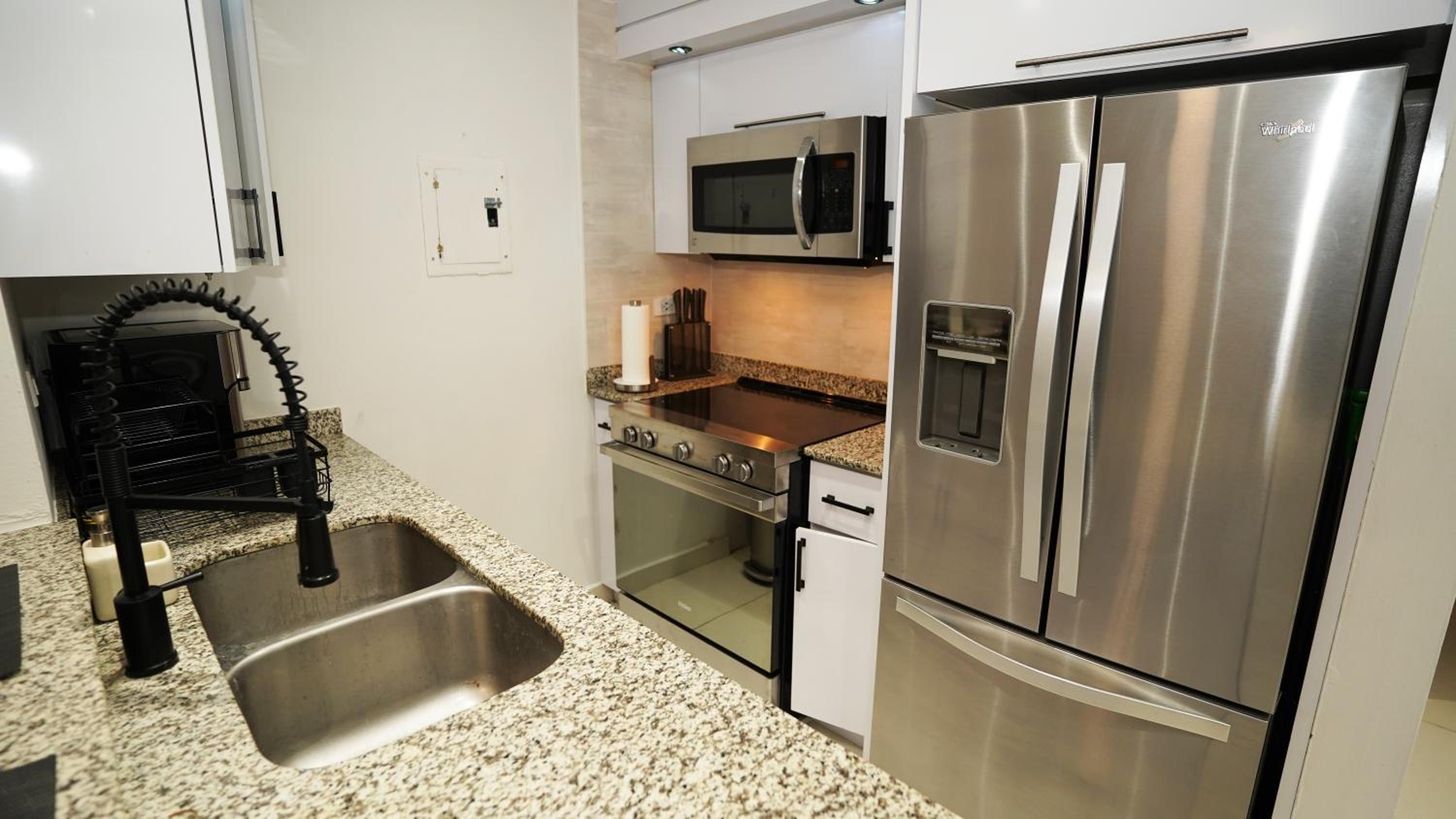 Sea Breeze Apartment