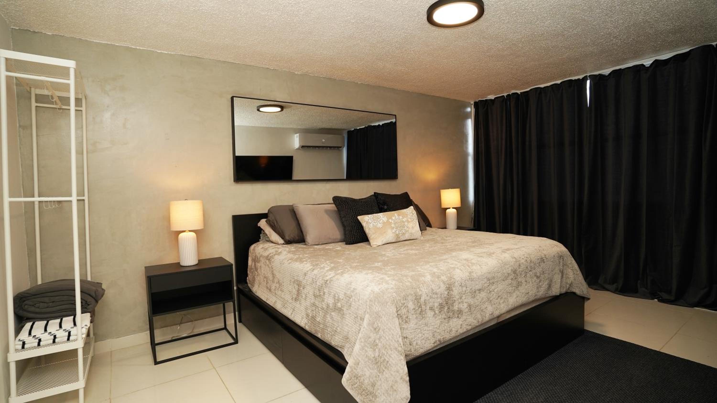Sea Breeze Apartment