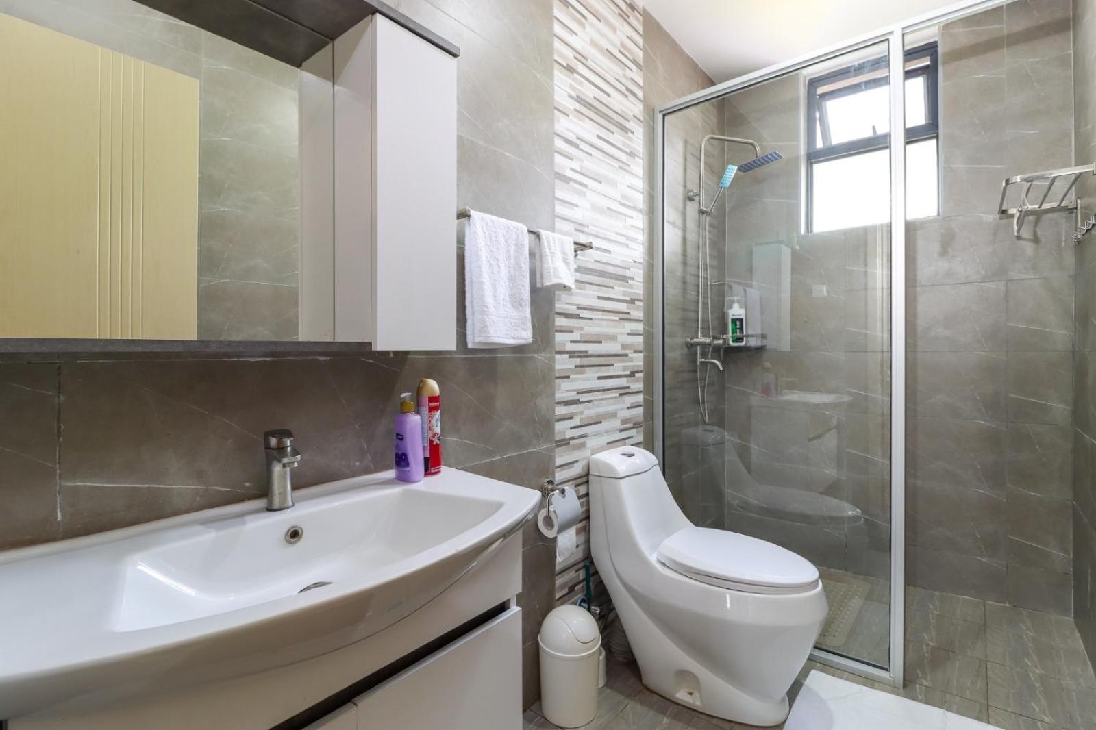 supreme luxury living apartments with breathtaking amazing city views gym heated swimming pool fully equipped gym children playground and ample parking spa — Nairobi