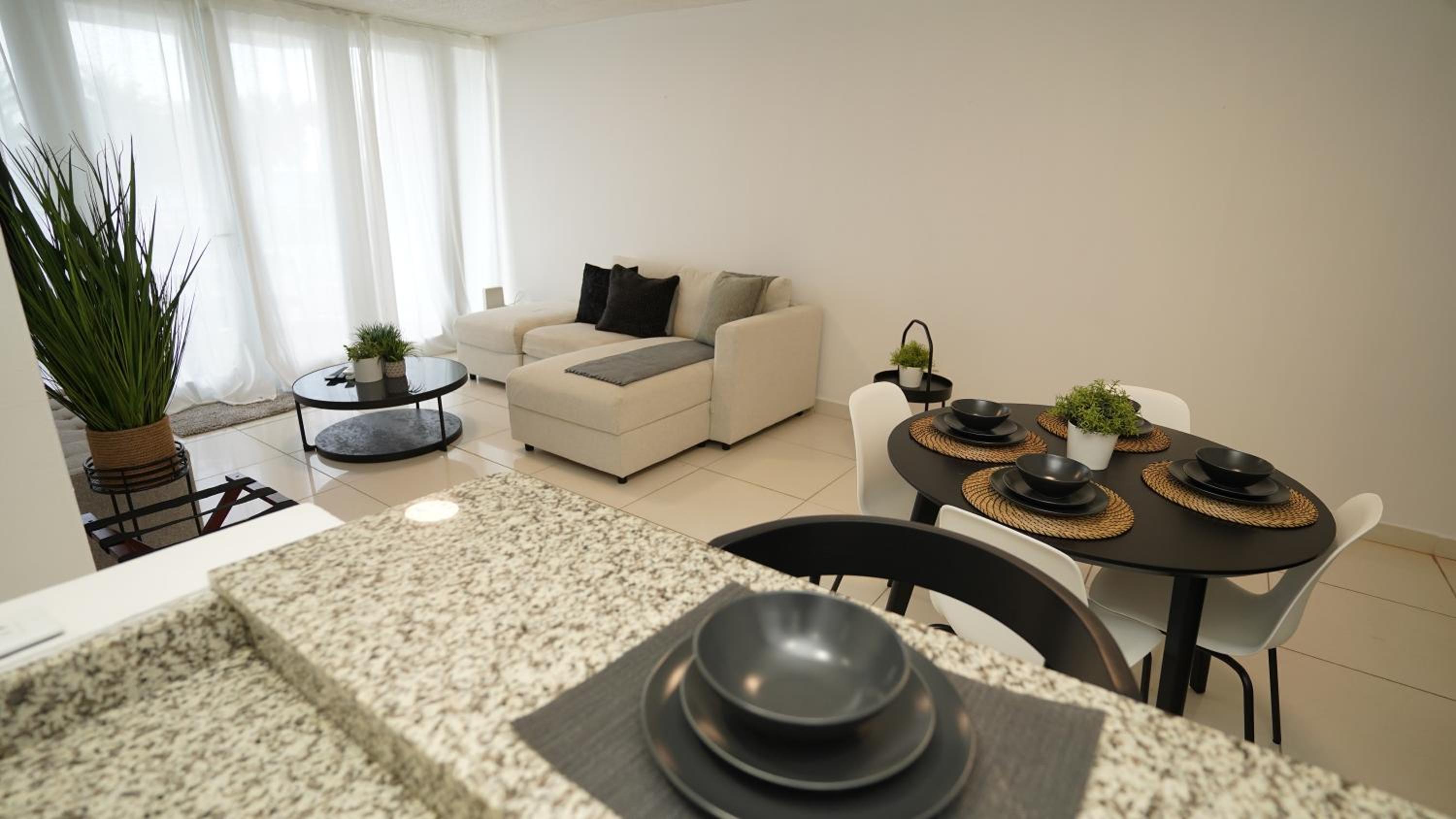 Sea Breeze Apartment