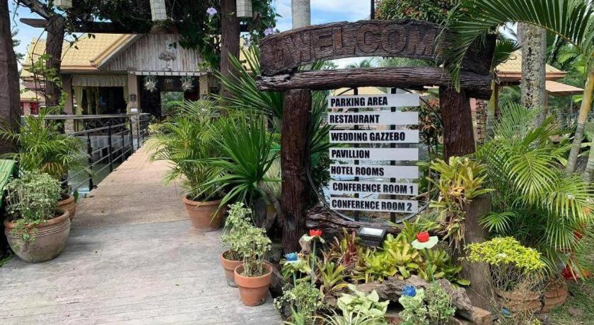 Palaisdaan Hotel and Restaurant