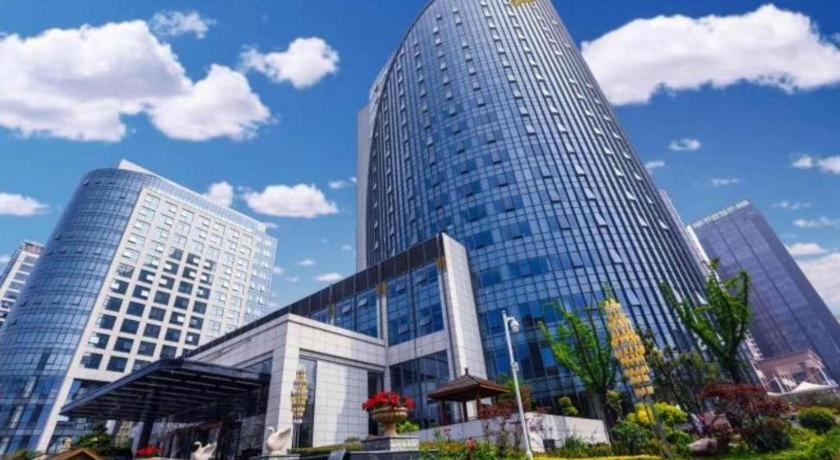 Hundred Hotel Qingdao