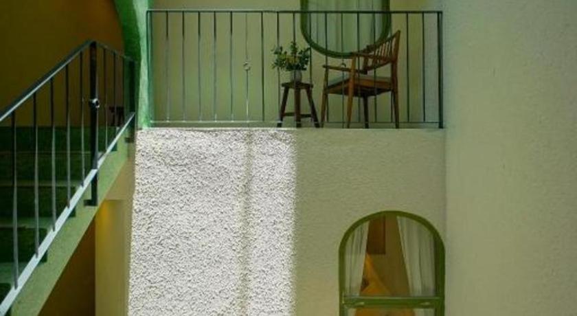 Photo 51