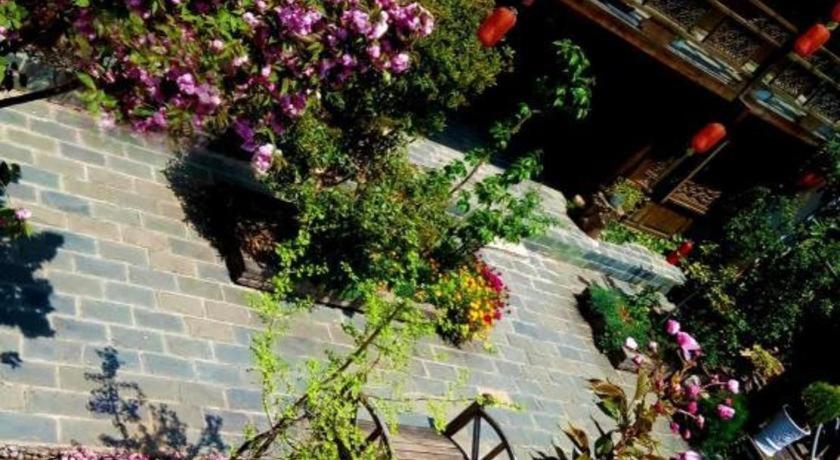 Lijiang Baisha Holiday Resort