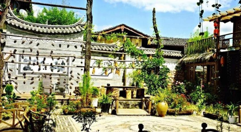Lijiang Baisha Holiday Resort