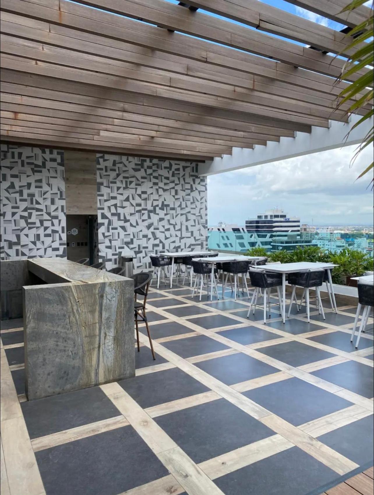Arpel 6 SantoDomingo CItySeaView
