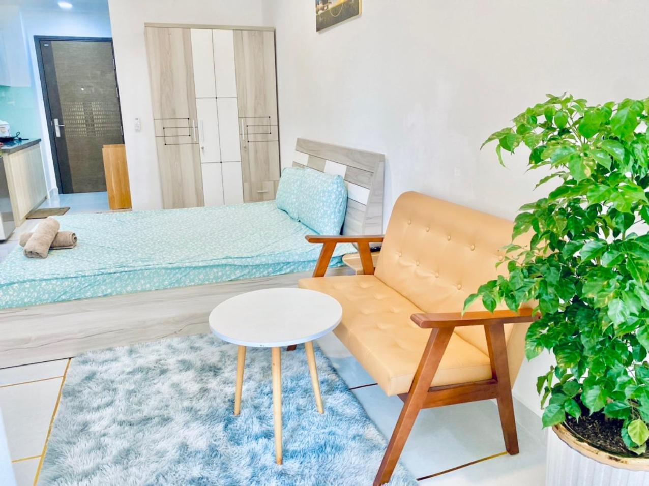 SOHO Suites - Saigon Central, 5-Min-To-Bui Vien Street