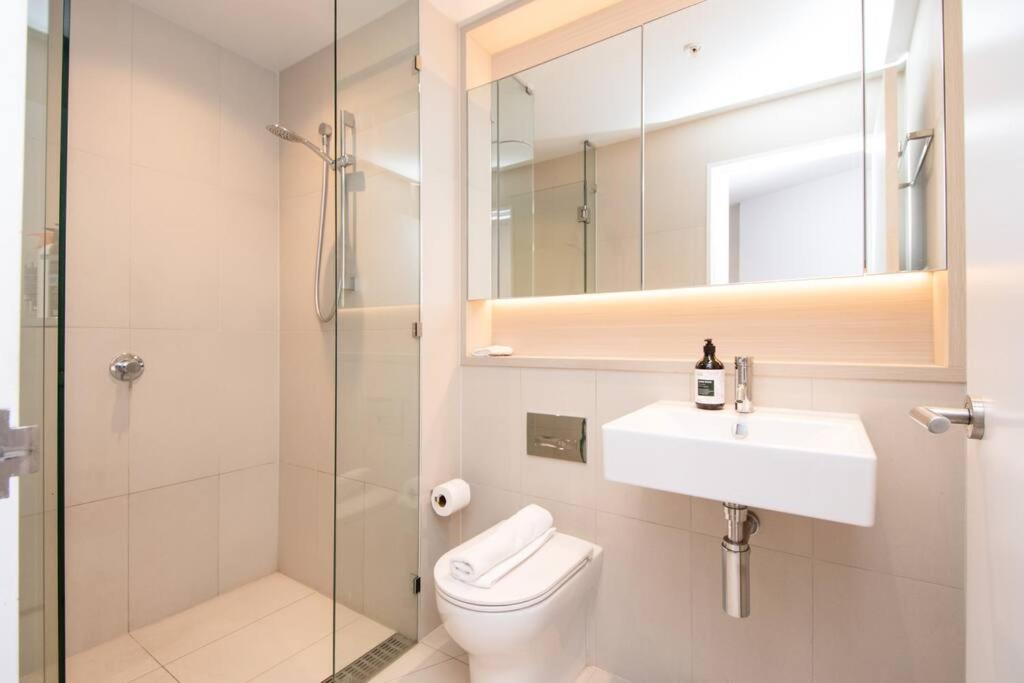 Amazing City View 2BR Yarra River Free Parking