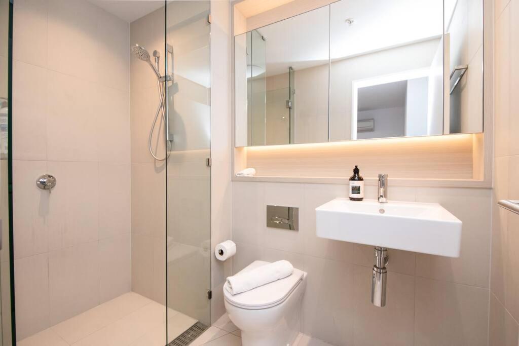 Amazing City View 2BR Yarra River Free Parking