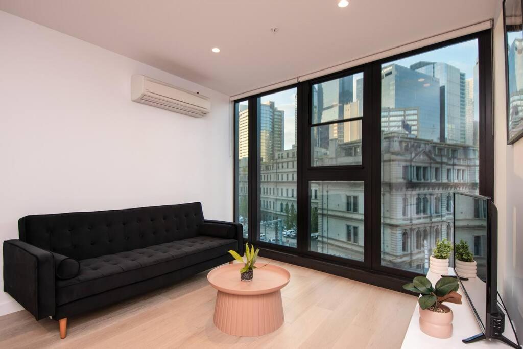 Amazing City View 2BR Yarra River Free Parking