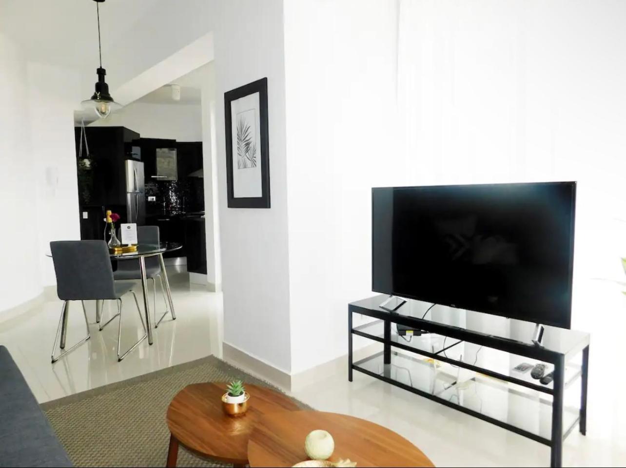 Piantini Next To Dolciere 1Br2Bds3Px WiFi view 3