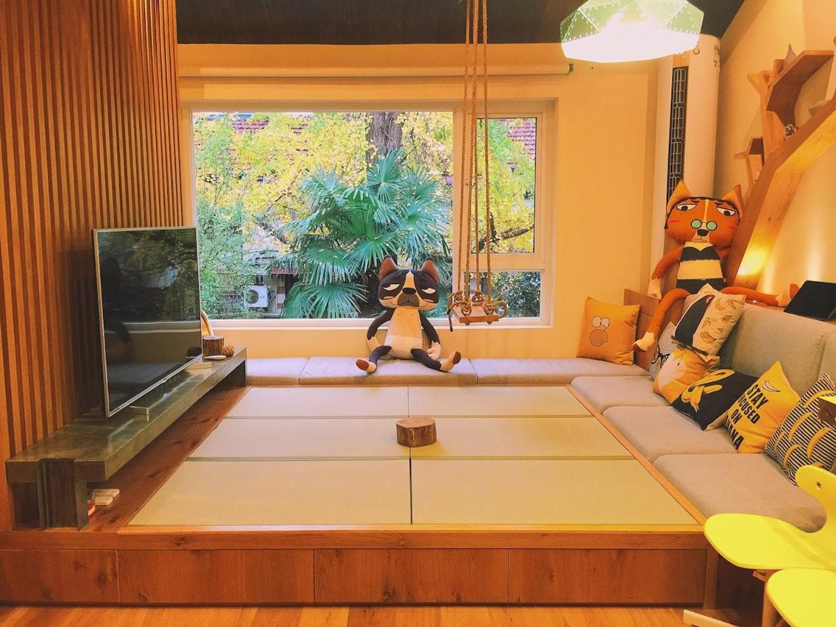 Shanghai Hills & Gefii Kumomon