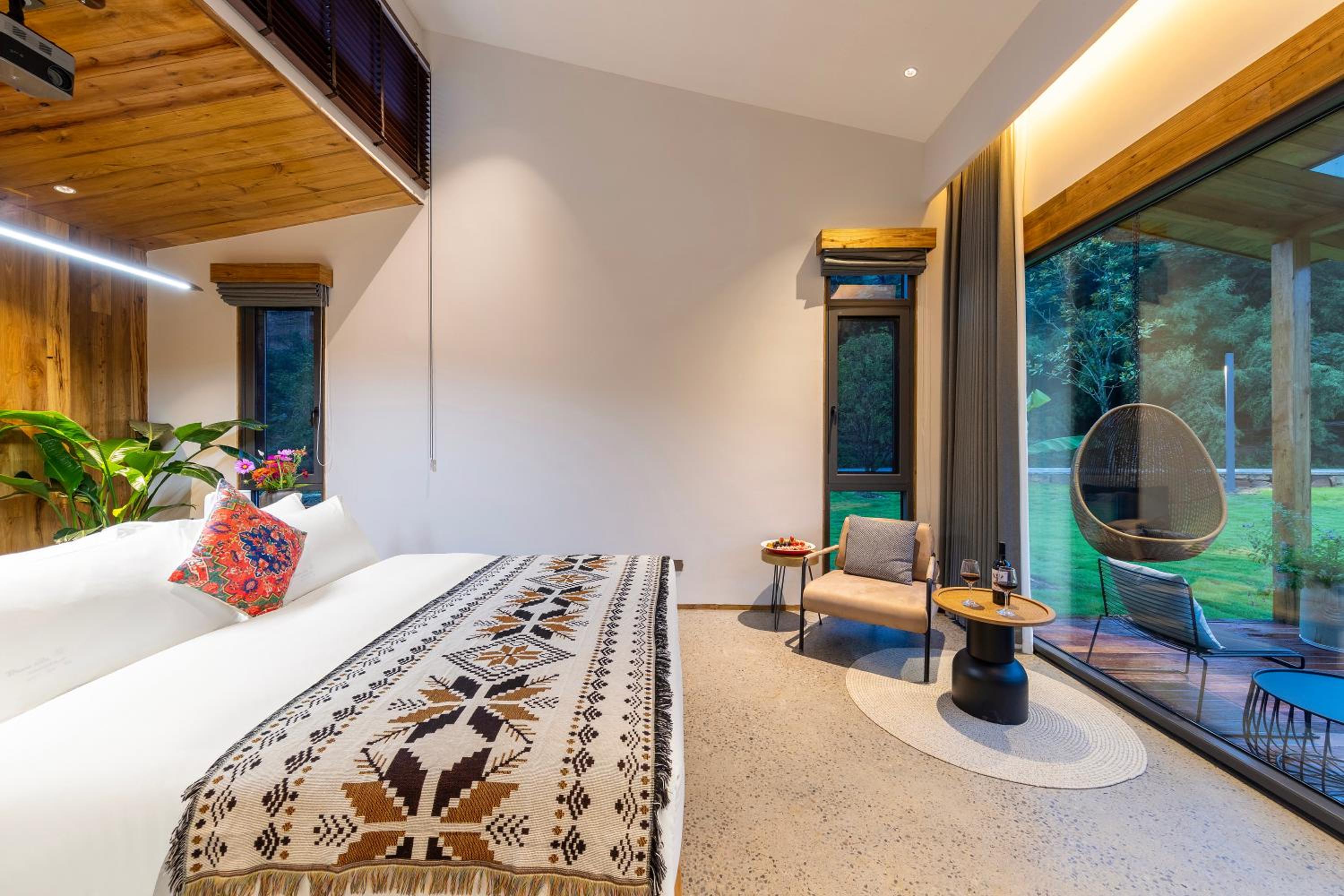 Zhangjiajie Yexi Riverside Holiday Camp