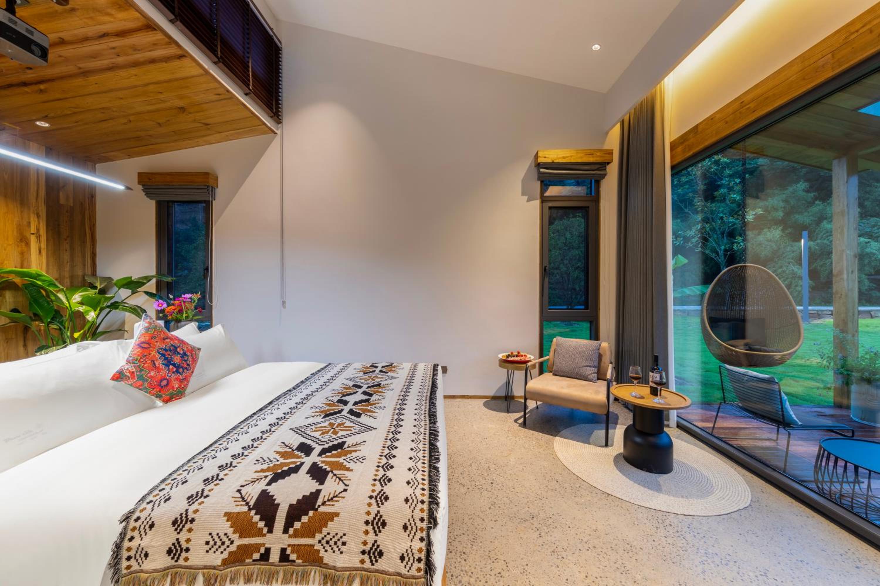 Zhangjiajie Yexi Riverside Holiday Camp