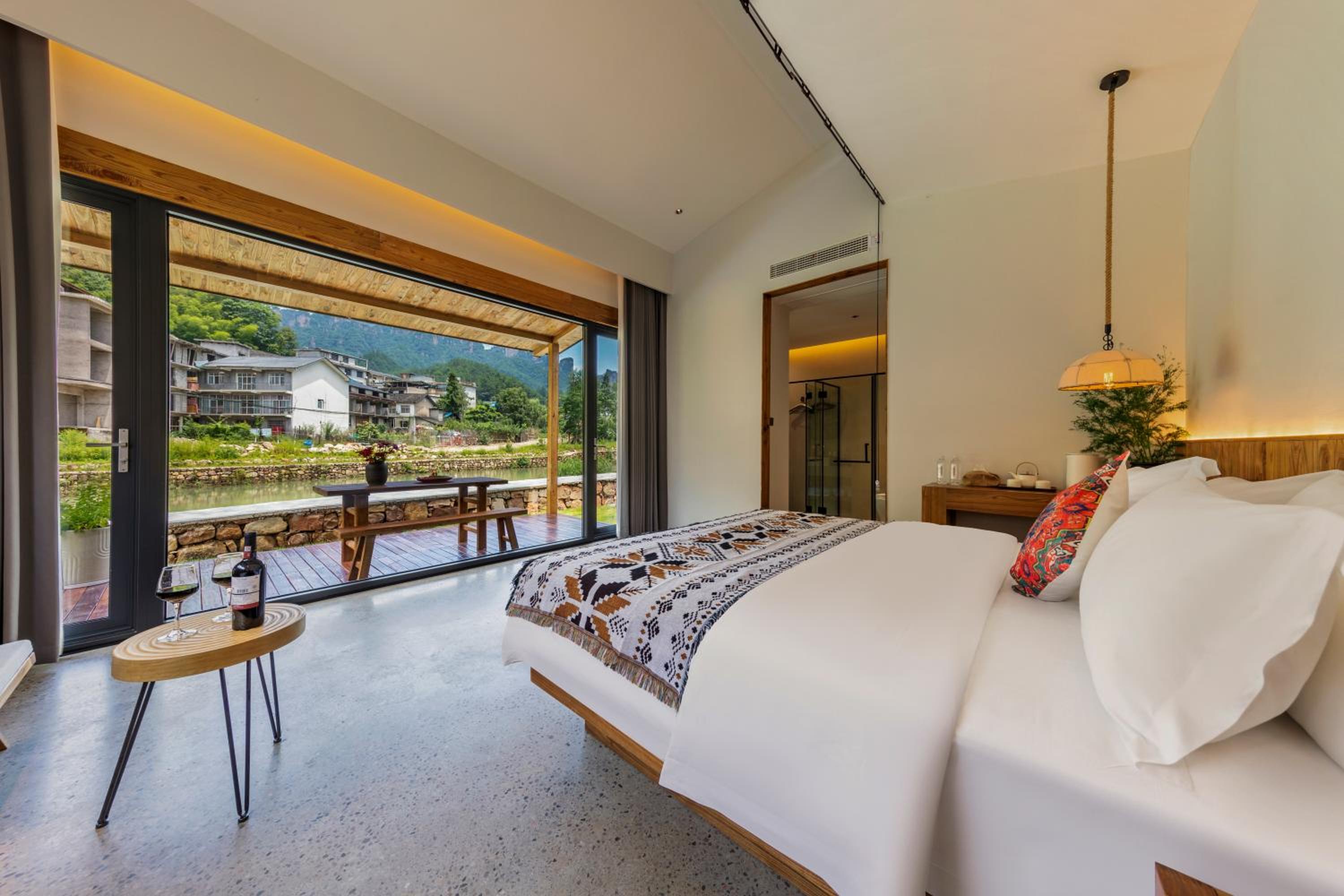 Zhangjiajie Yexi Riverside Holiday Camp
