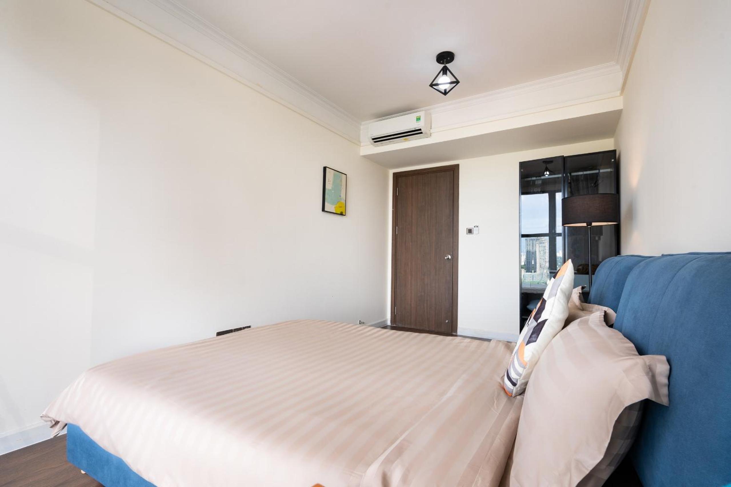 Saigon Royal - Trendy Modern Apartment