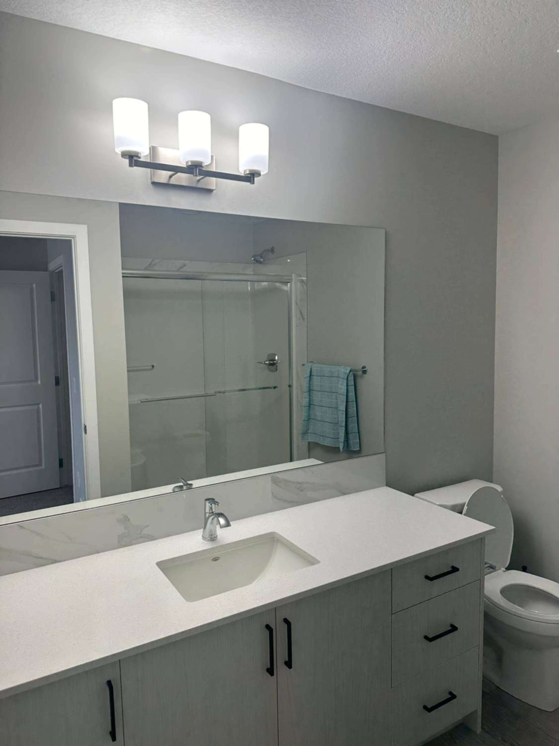 3 Bedroom House in NW Calgary