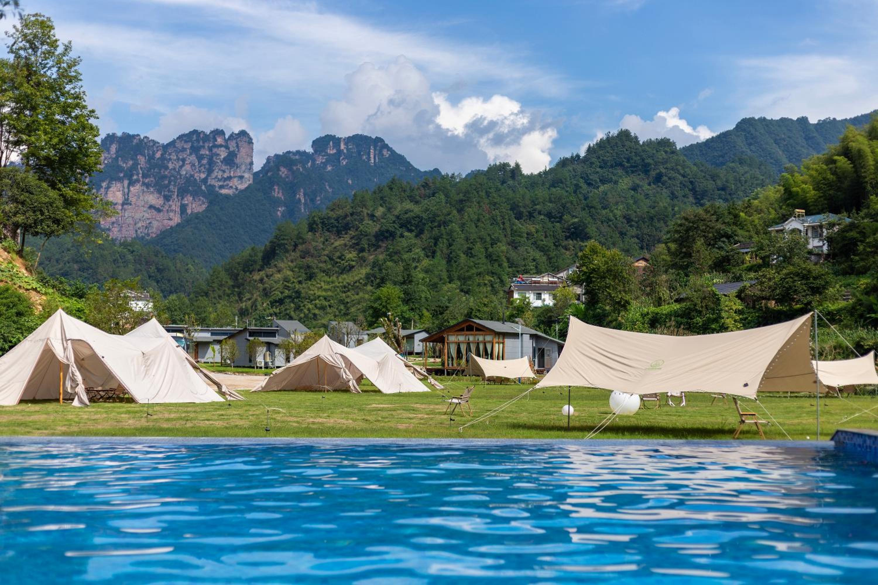 Zhangjiajie Yexi Riverside Holiday Camp