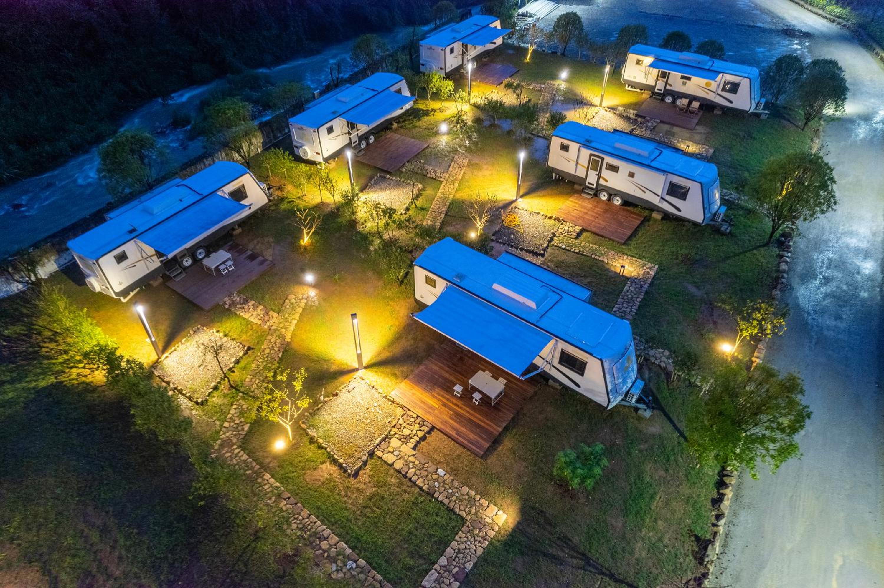 Zhangjiajie Yexi Riverside Holiday Camp