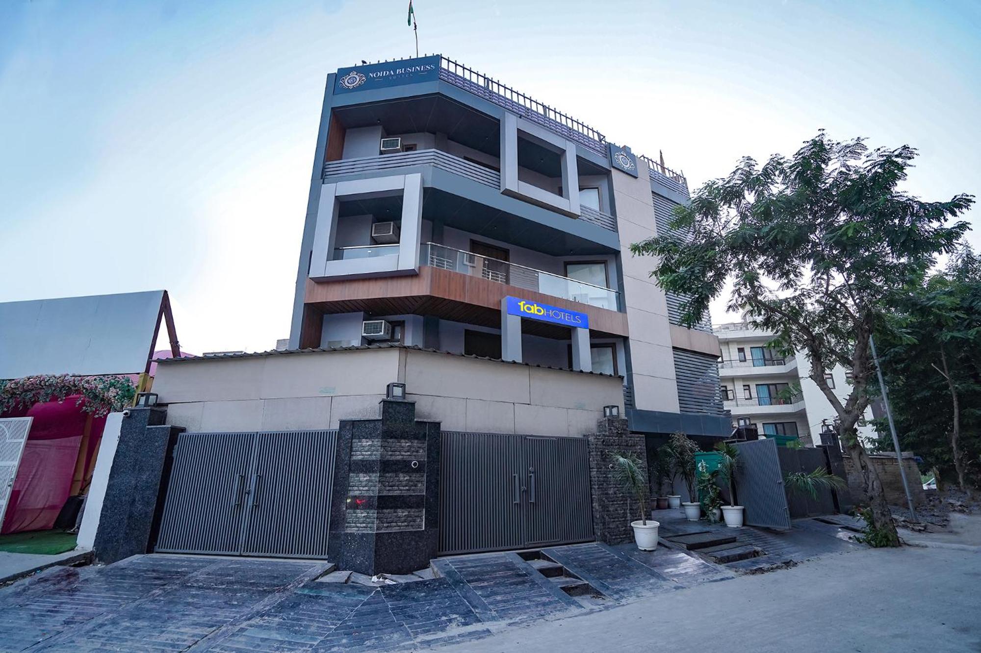 FabHotel Noida Business Suites