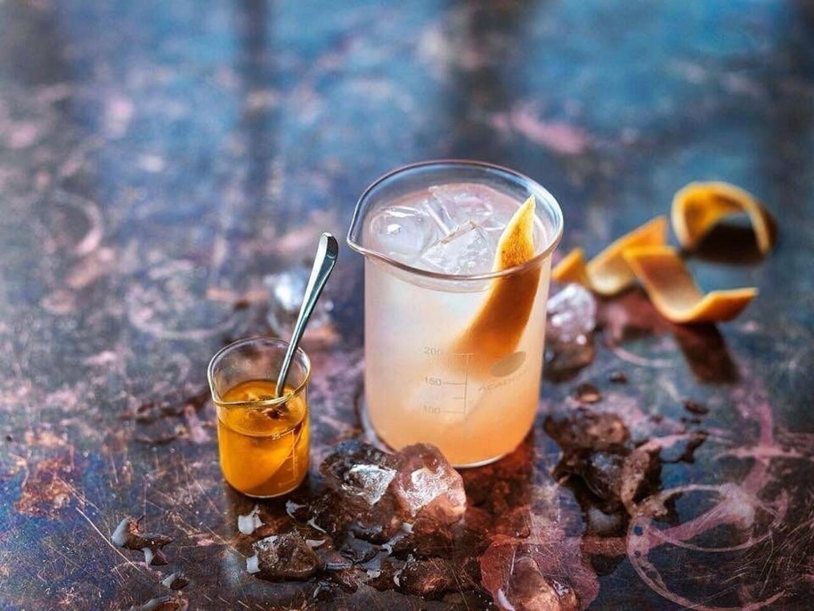 bar