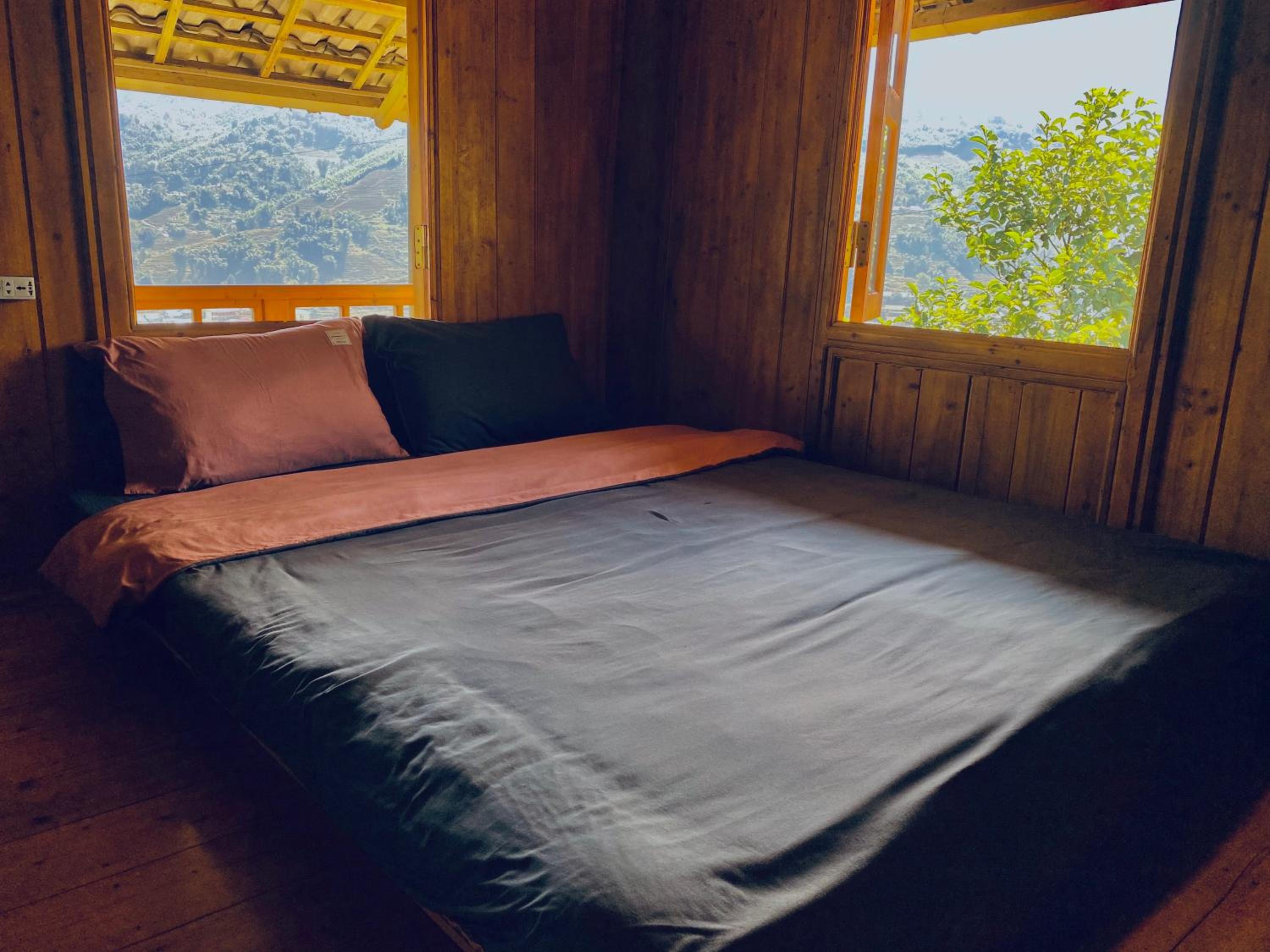 Pham's House - Homestay & Cafe view 3