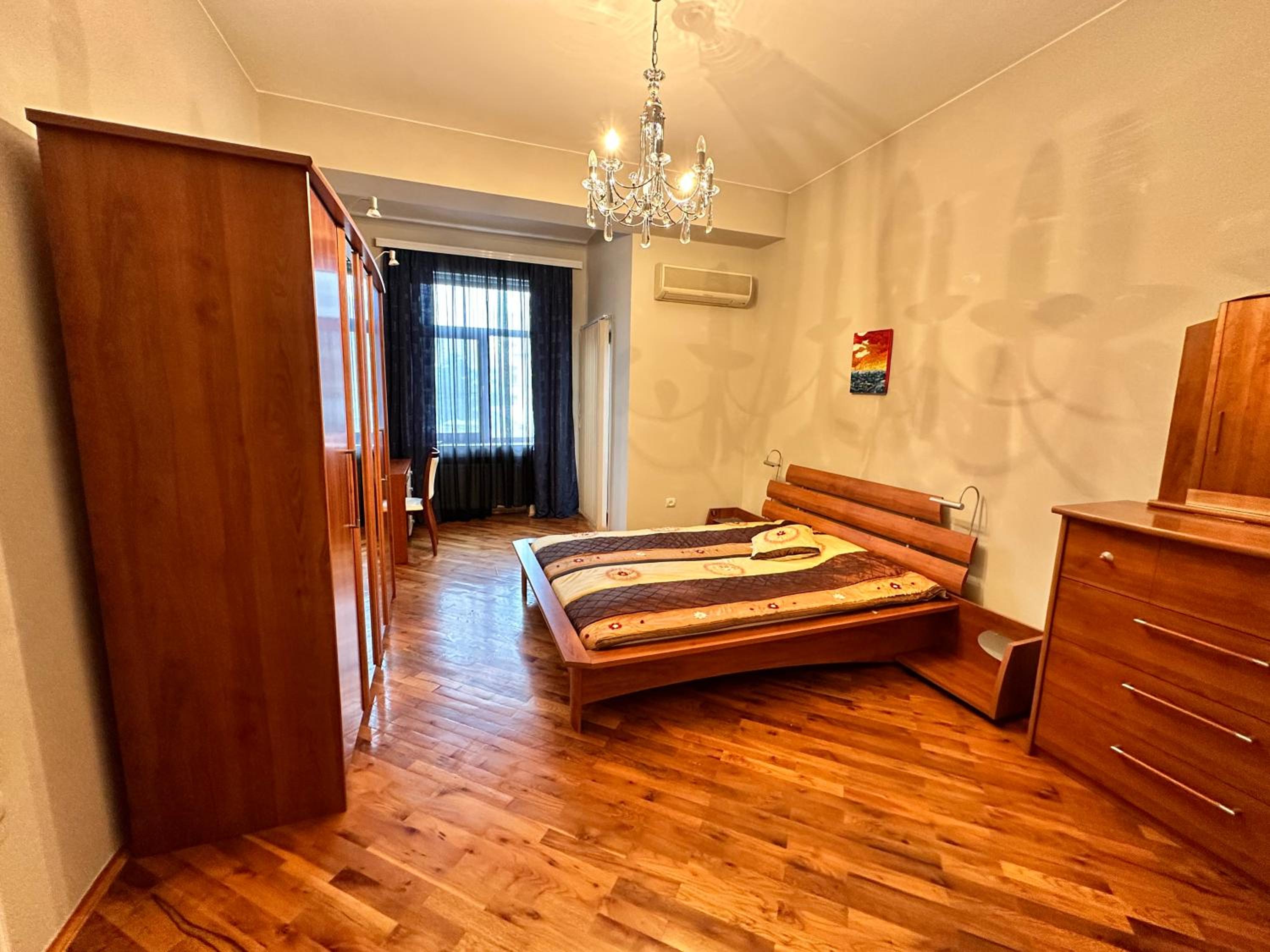 Museum Apartment Formula1 View