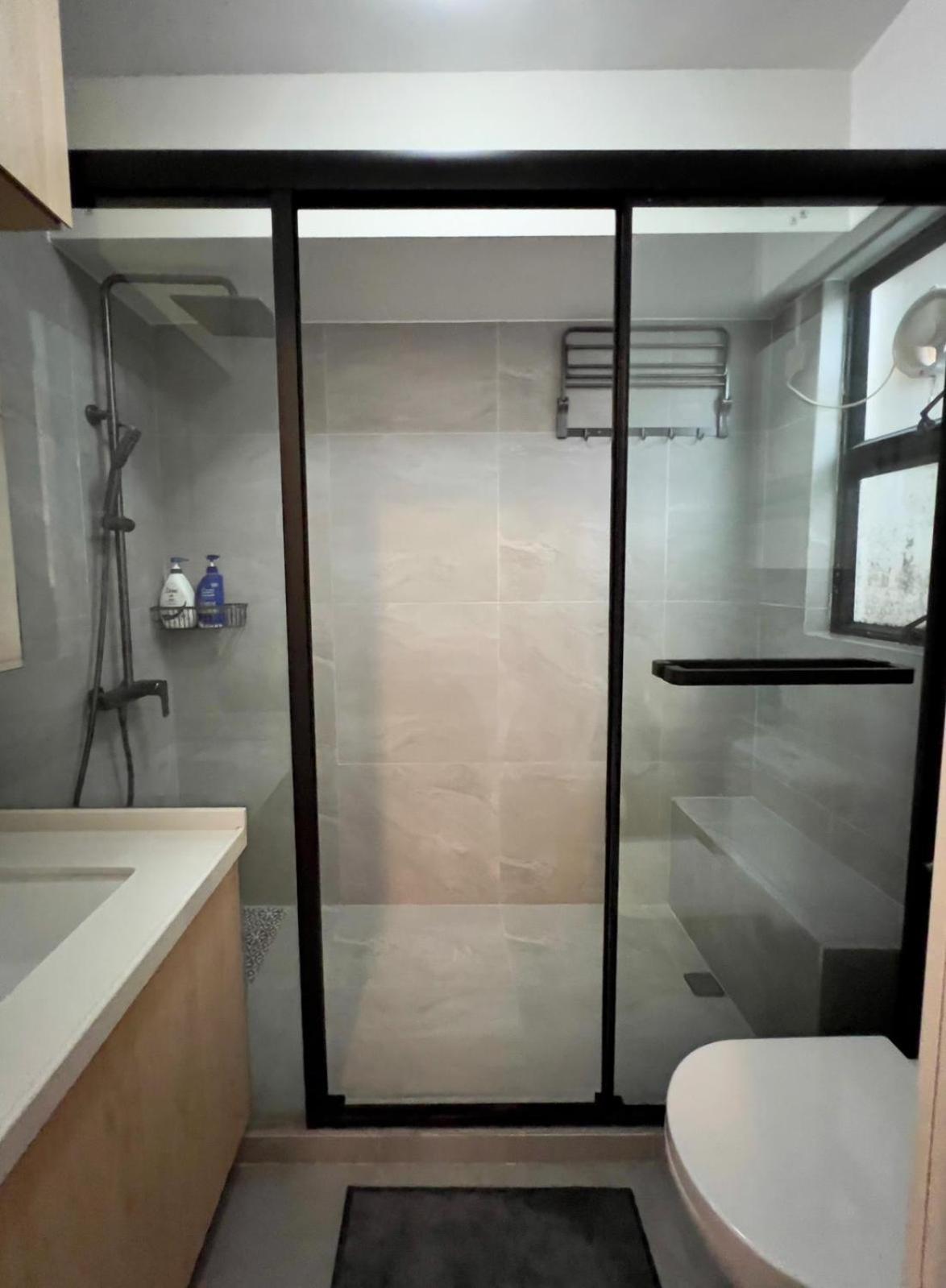 Large Family Apartment near Hong Kong Disney