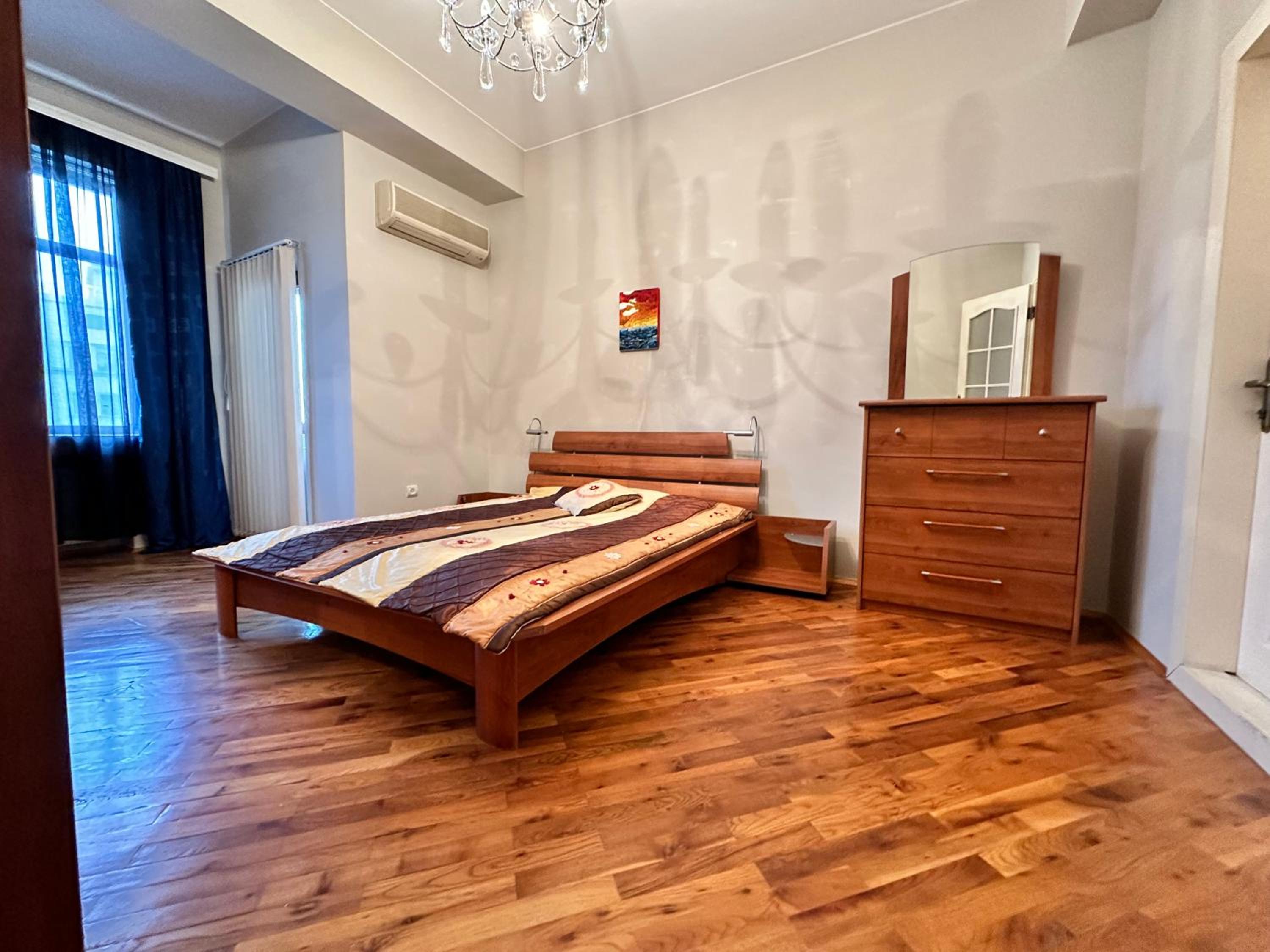 Museum Apartment Formula1 View