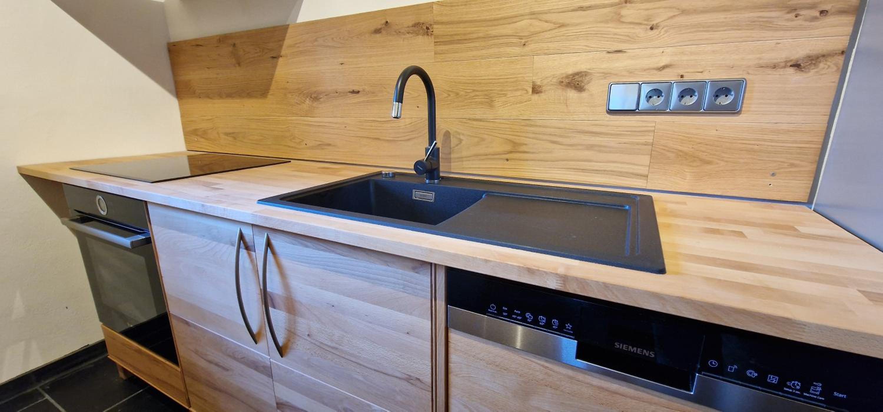 Chalet Alpl - Ferienwohnung Waldblick mit Sauna, Kamin & Whirlwanne