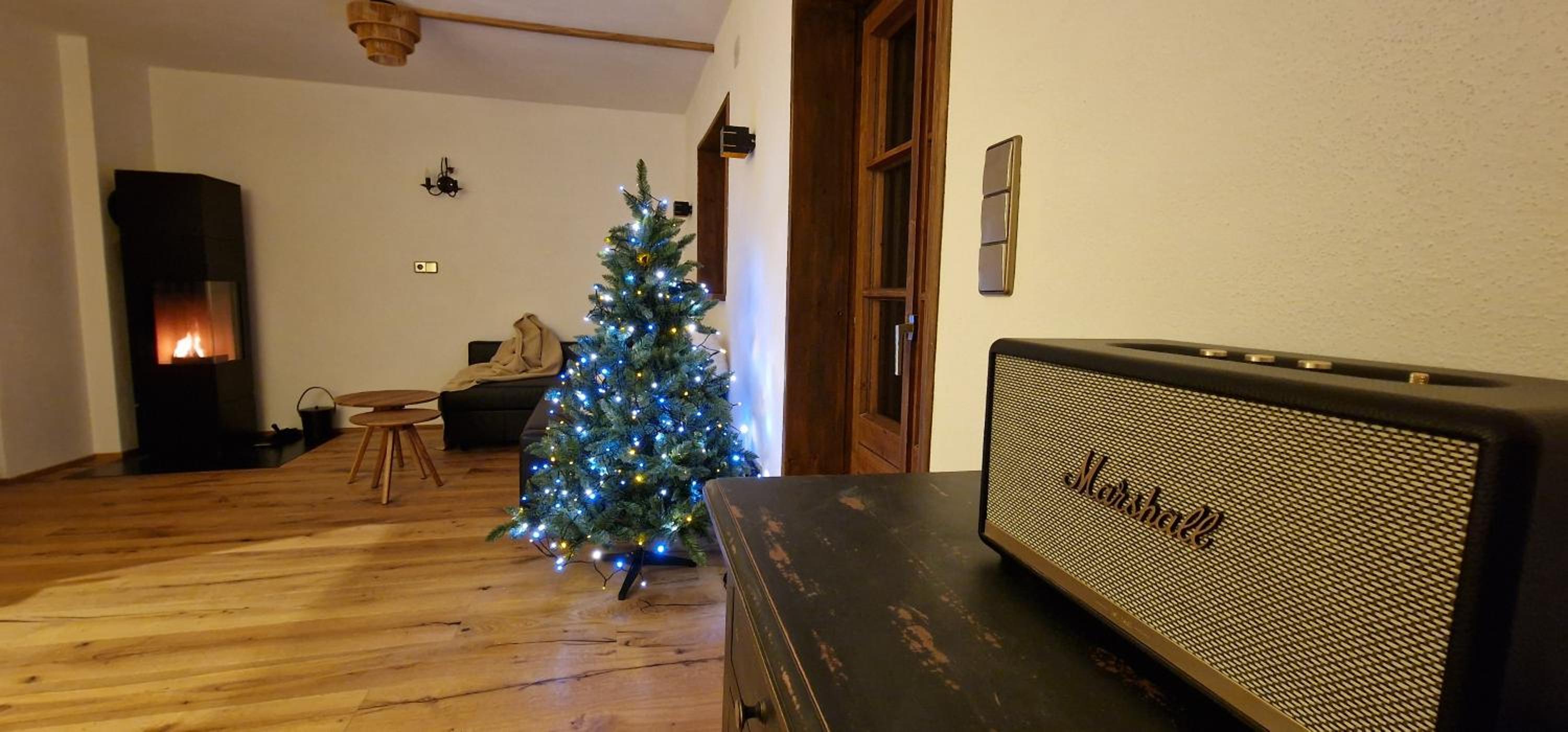 Chalet Alpl - Ferienwohnung Waldblick mit Sauna, Kamin & Whirlwanne