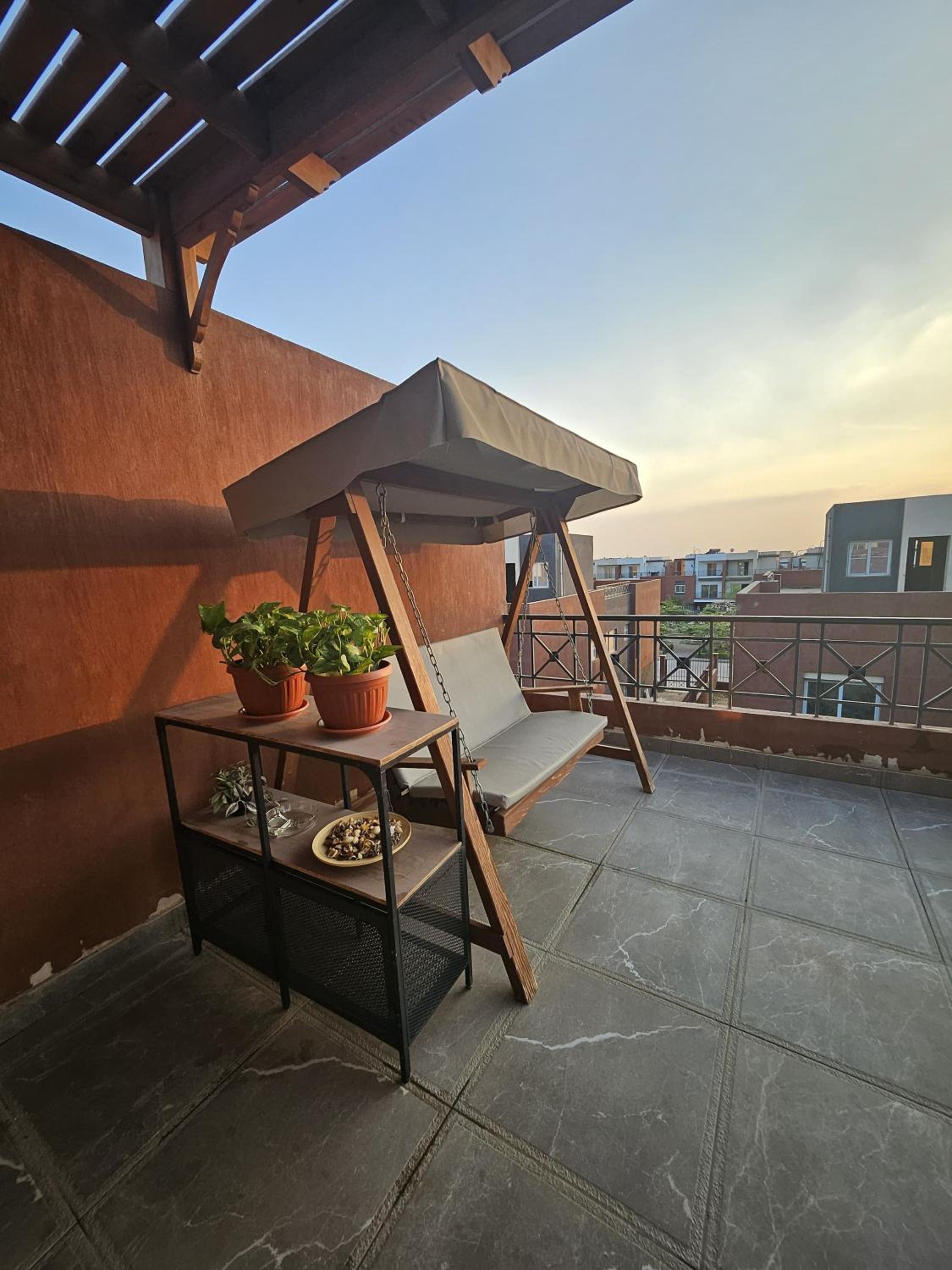 Beautiful guest suite Rooftop in Zayed