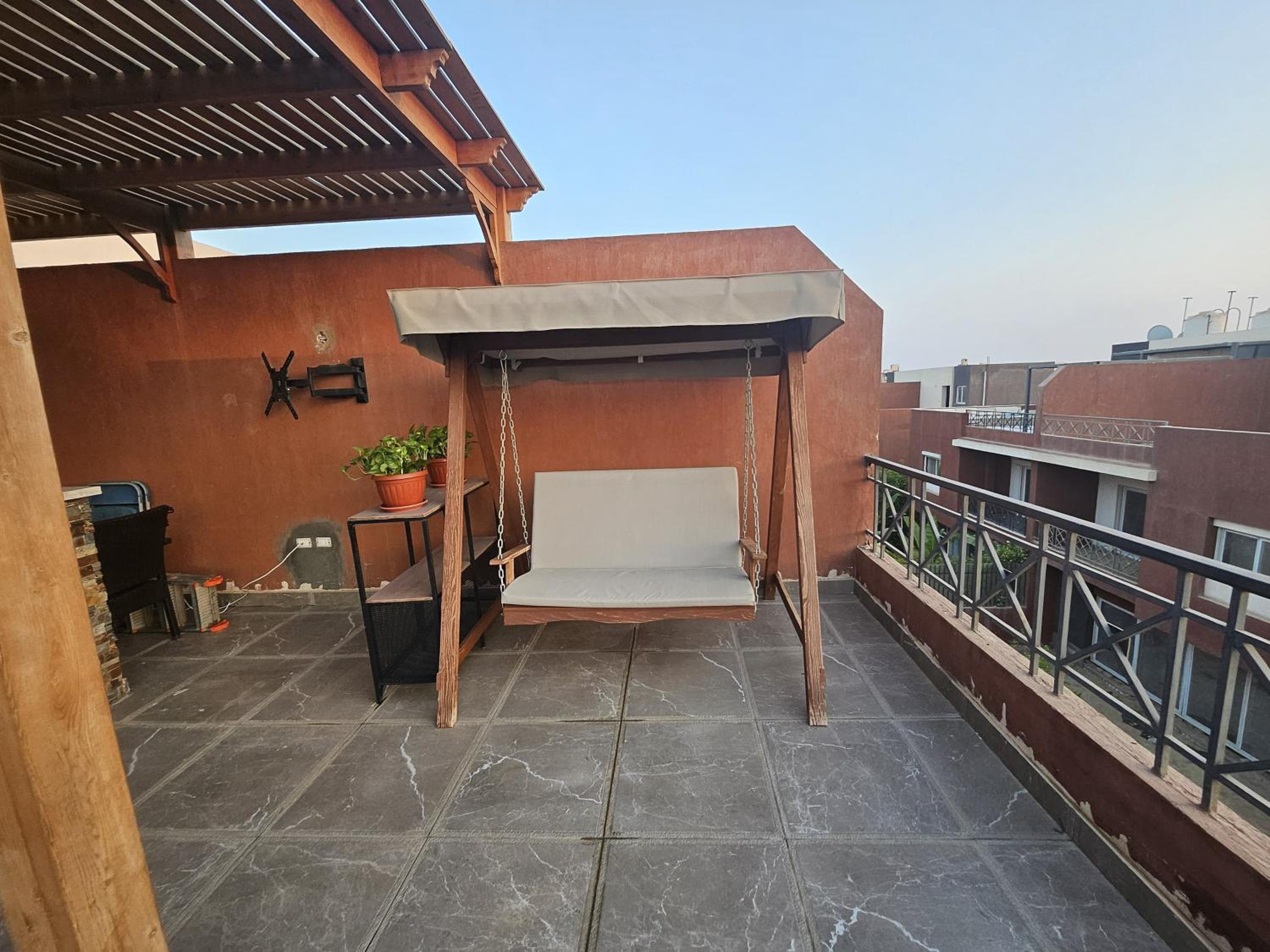 Beautiful guest suite Rooftop in Zayed